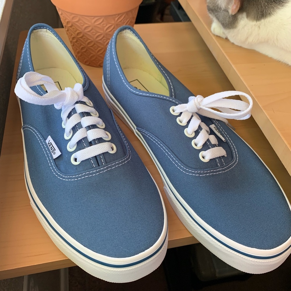 Navy blue Vans. Size 8.0 men/ 9.5 women.